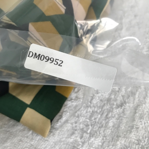 ZARA PALOZZO ALL OVER PRINT SATIN BOOTCUT GEO PANT SMALL - Picture 10 of 10